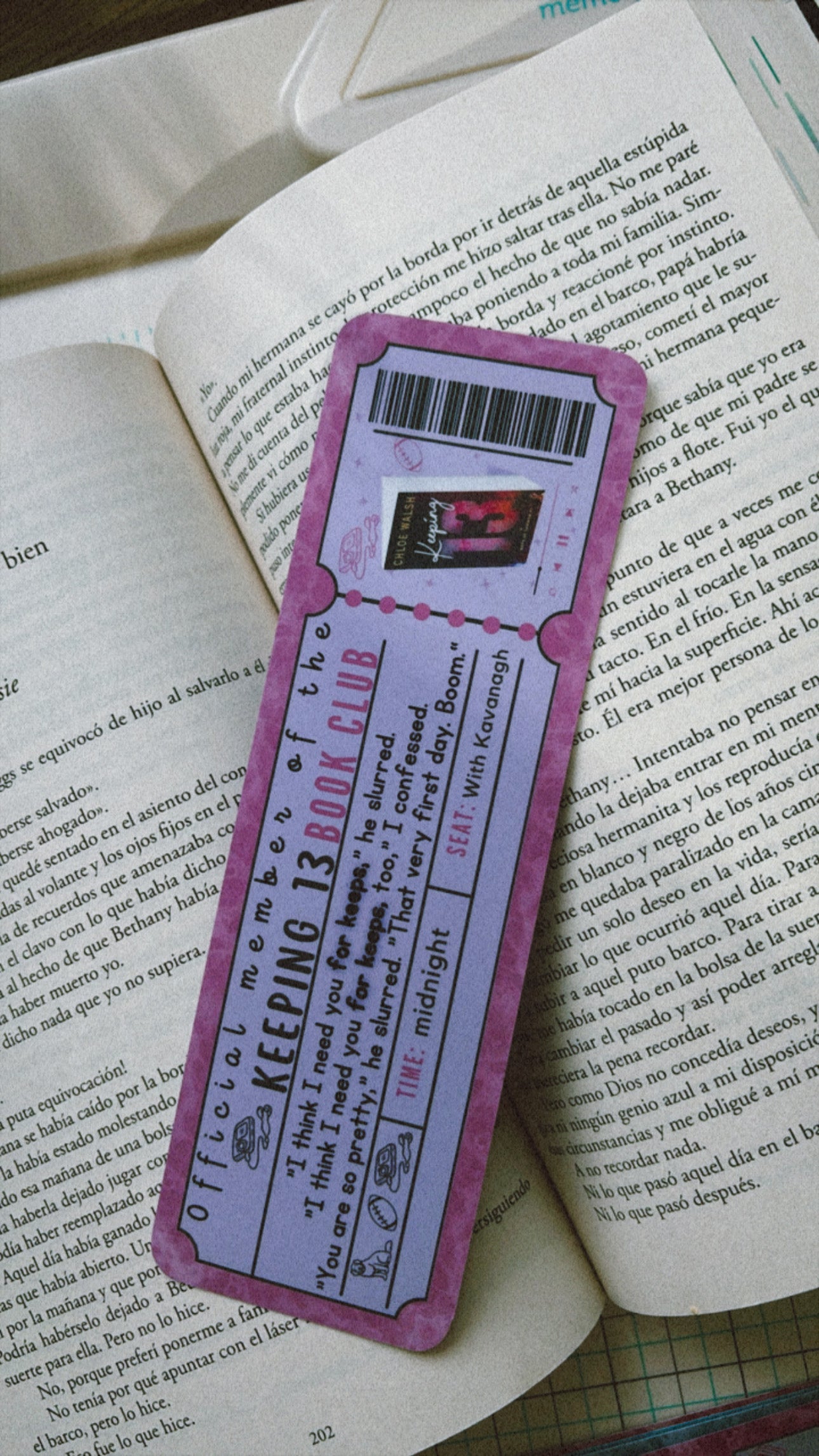 Marcapáginas con forma de Ticket Los chicos de Tommen
