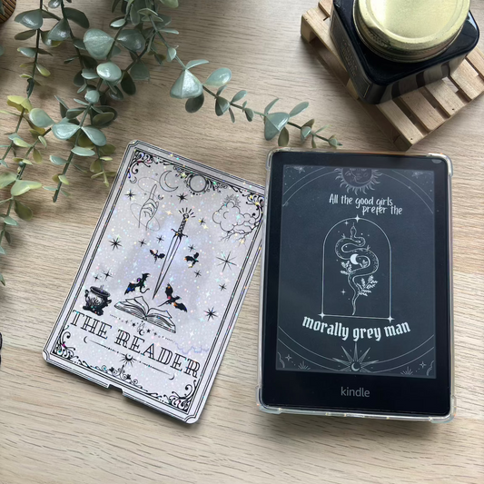 Kindle insert inspirado en cartas del tarot.