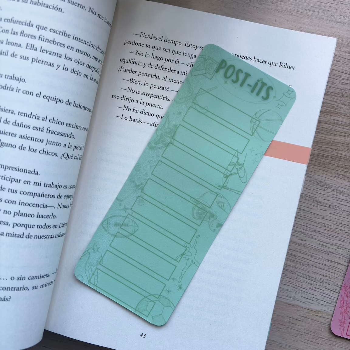 Porta post-its inspirados en tropes literarias