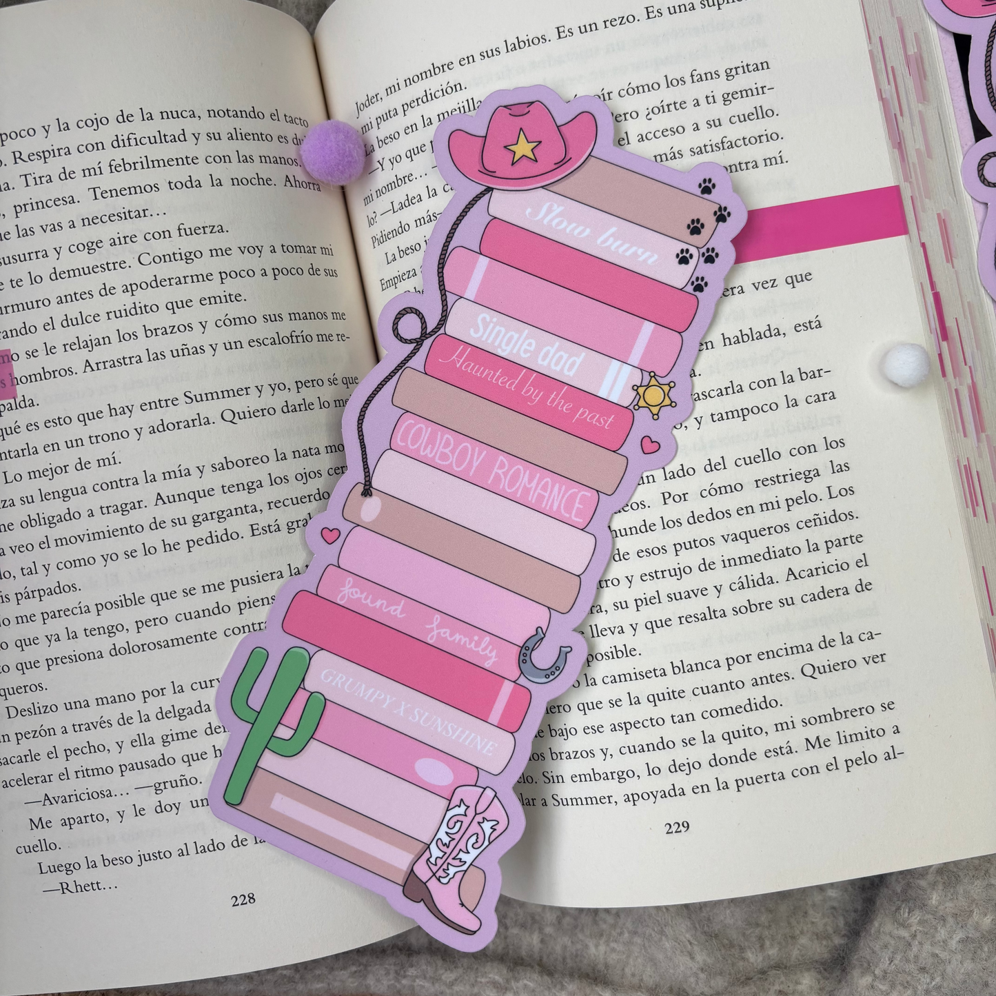 Marcapáginas tradicional pila de libros X Cowboy Romance.