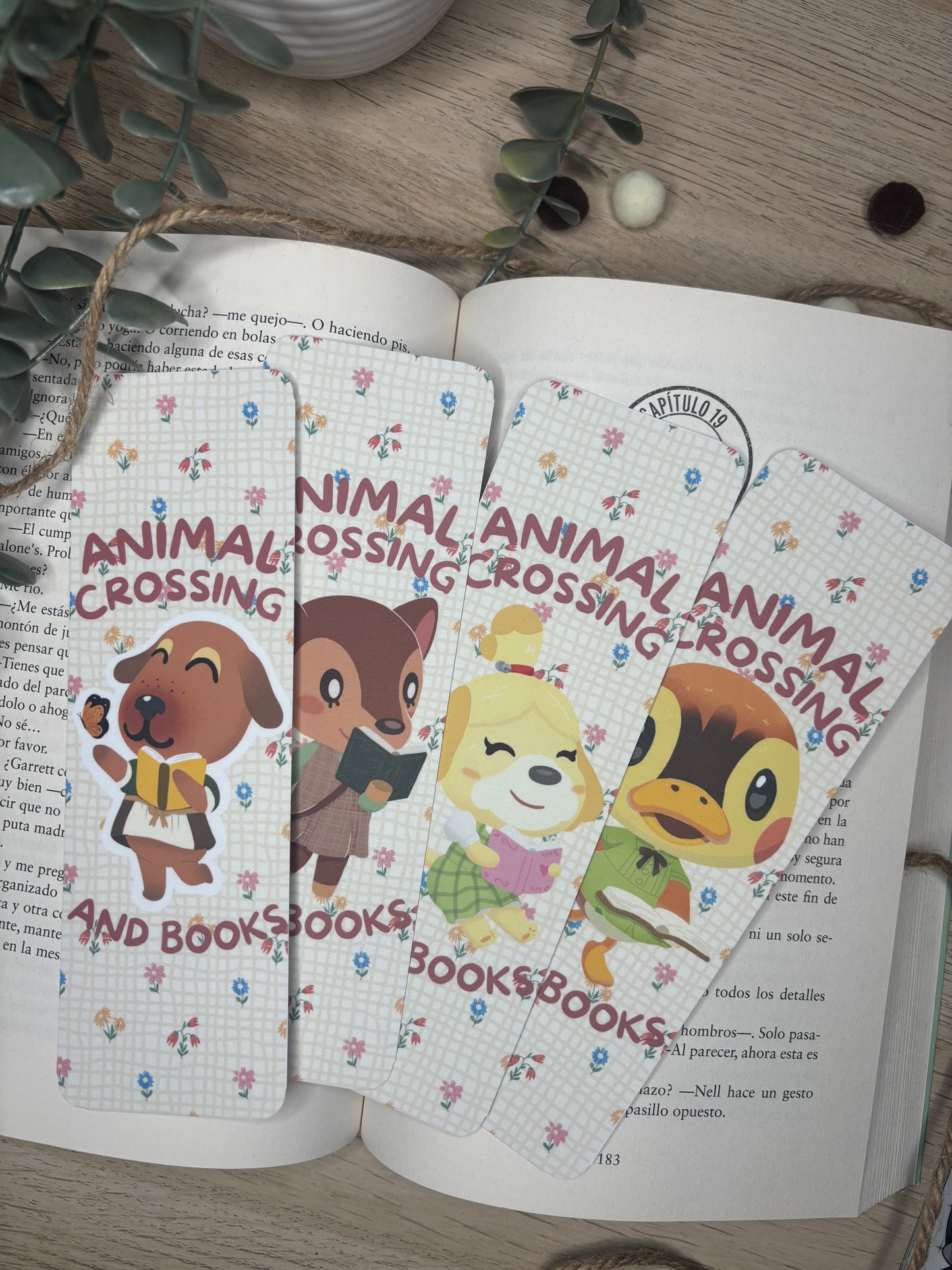 Marca páginas tradicional Animal Crossing and Books