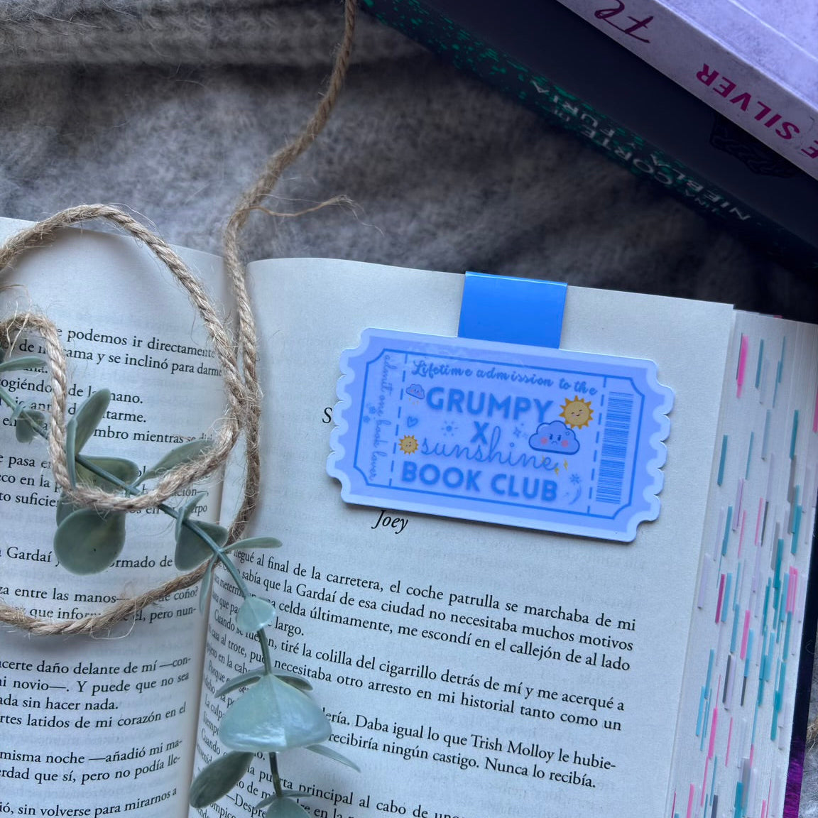 Marcapáginas magnético con forma de ticket
