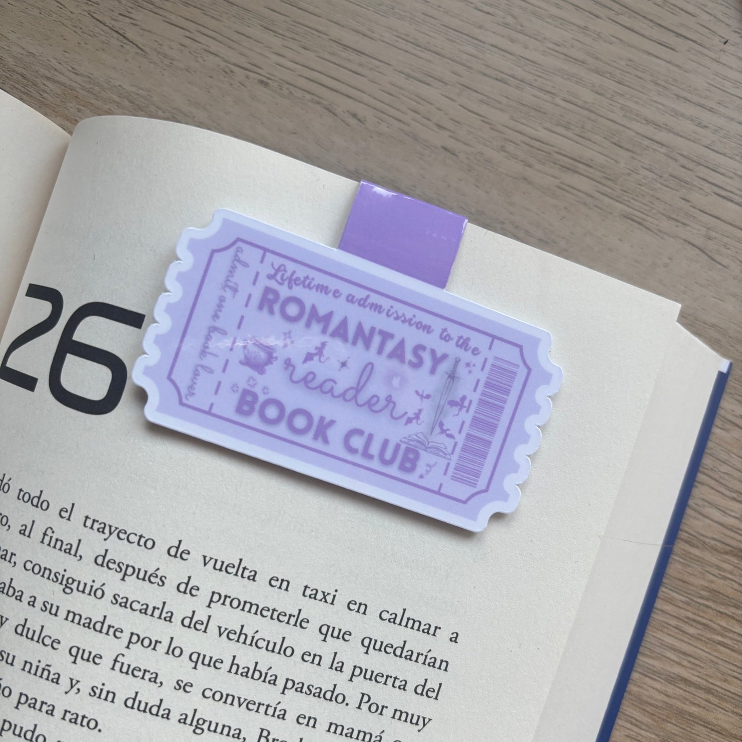 Marcapáginas magnético con forma de ticket