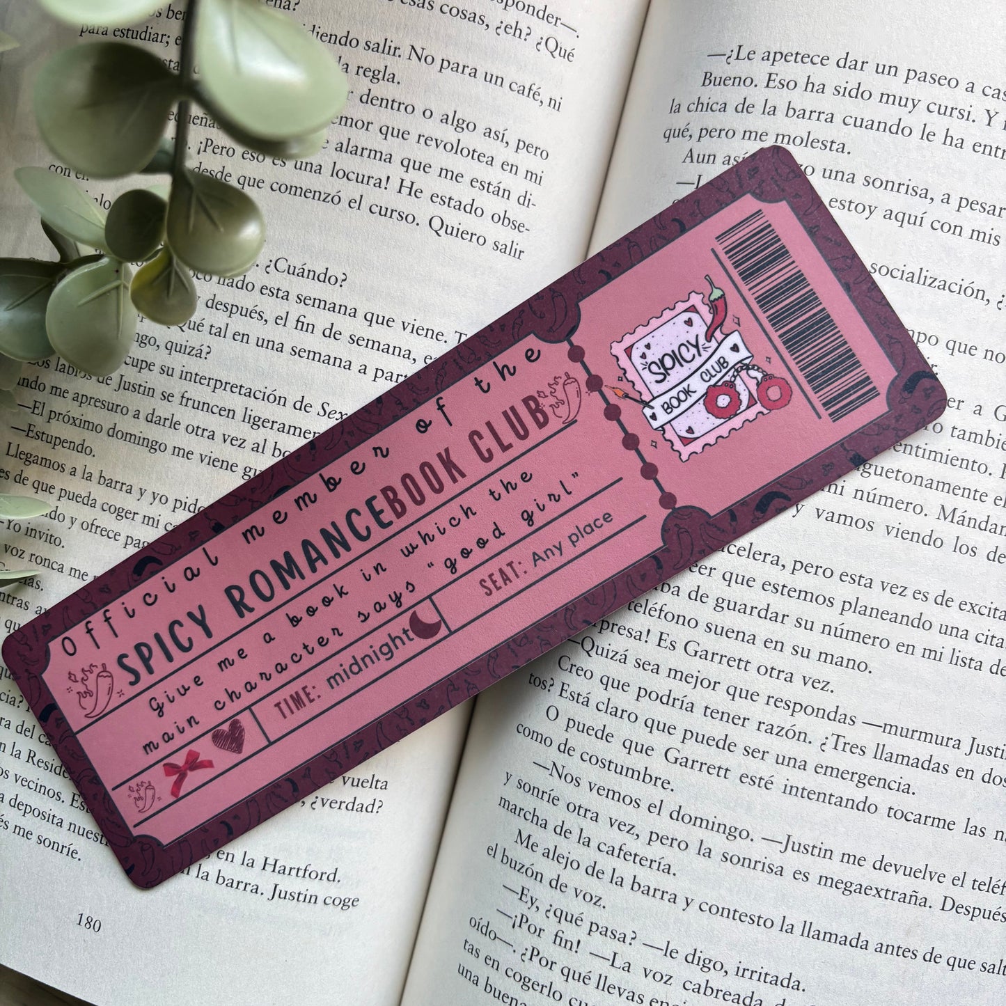 Marcapáginas con forma de ticket de tropes literarias.