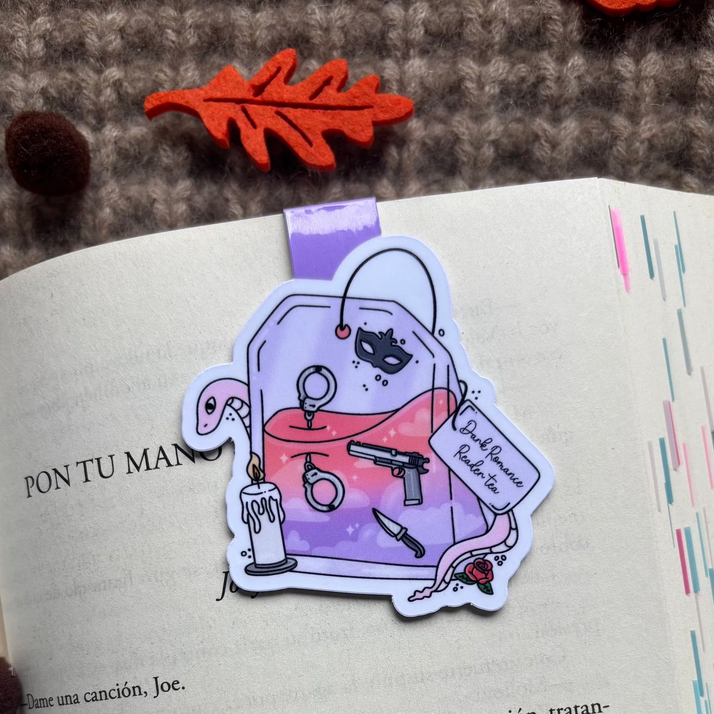 Marcapáginas magnético bolsita de te Dark Romance