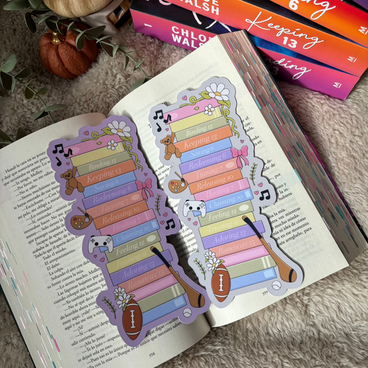 Marcapáginas pila de libros Saga Chicos de Tommen