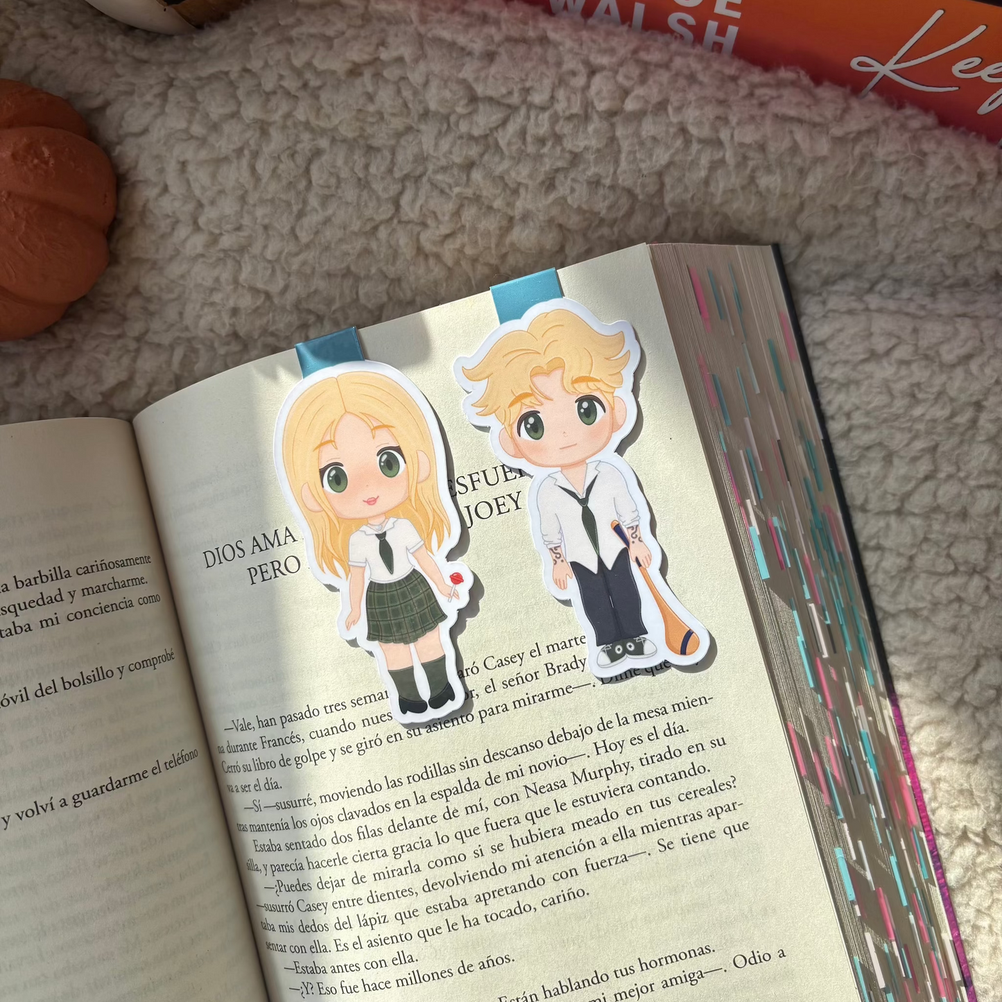 Marcapáginas magnético Joey y Aoife Saving y Redeeming 6