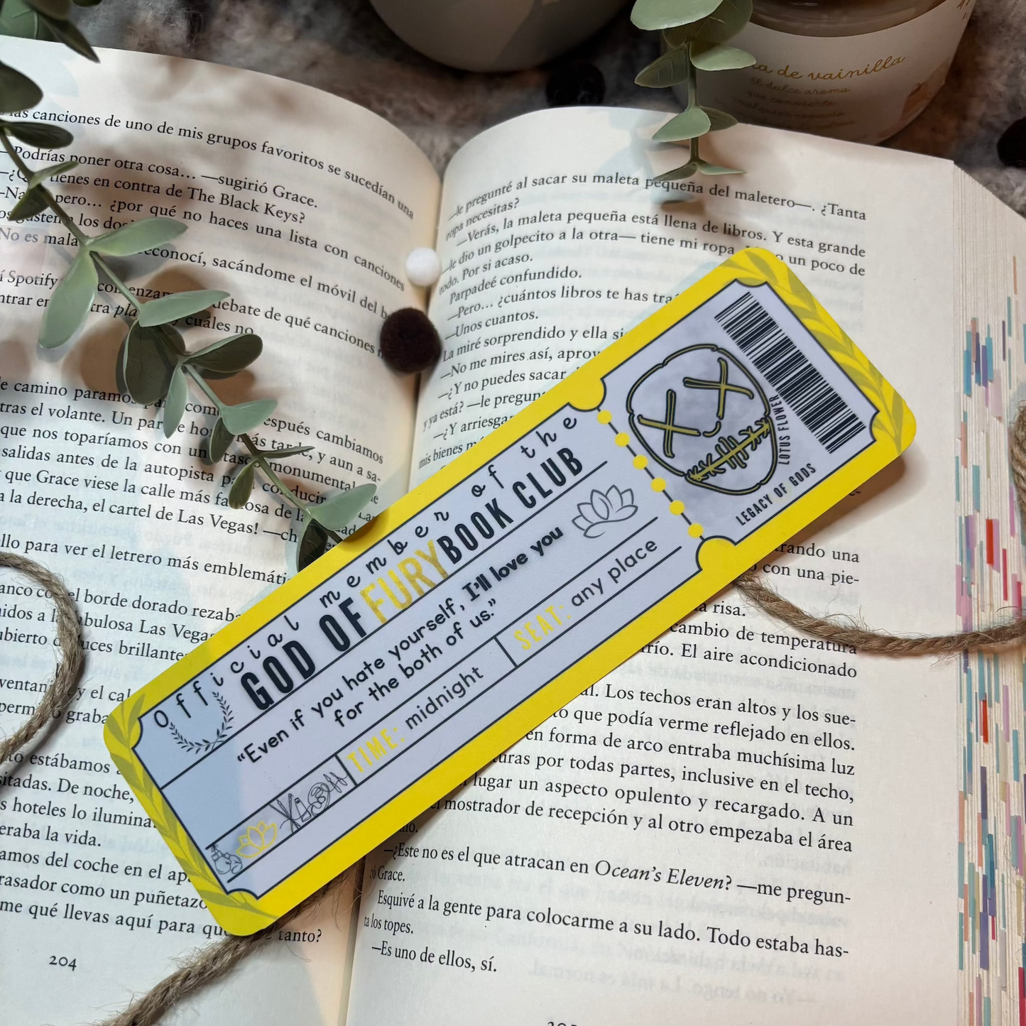 Marcapáginas con forma de ticket de la saga Legado de dioses, Rina Kent