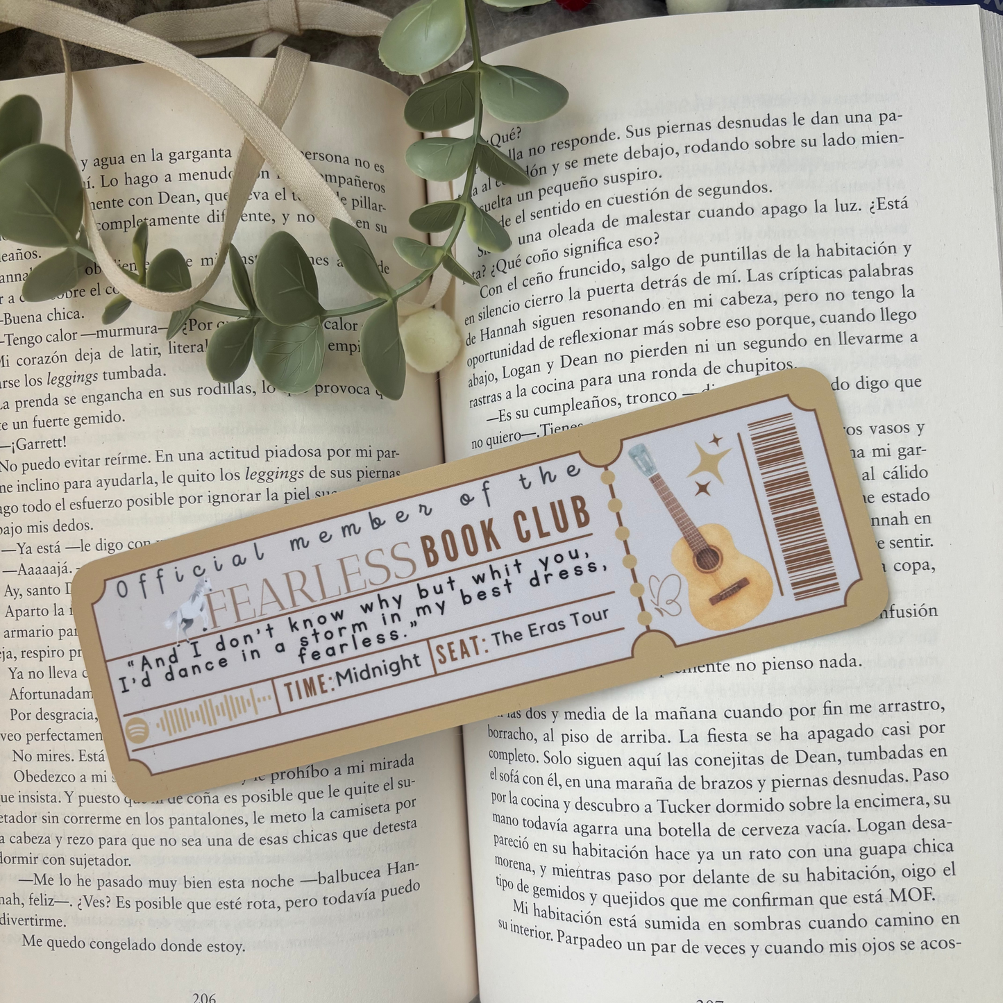 Marcapáginas con forma de ticket Eras Taylor Swift.