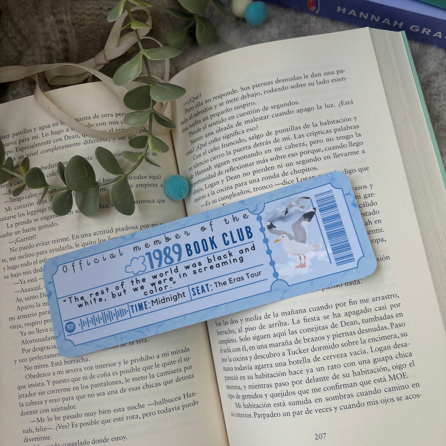 Marcapáginas con forma de ticket Eras Taylor Swift.