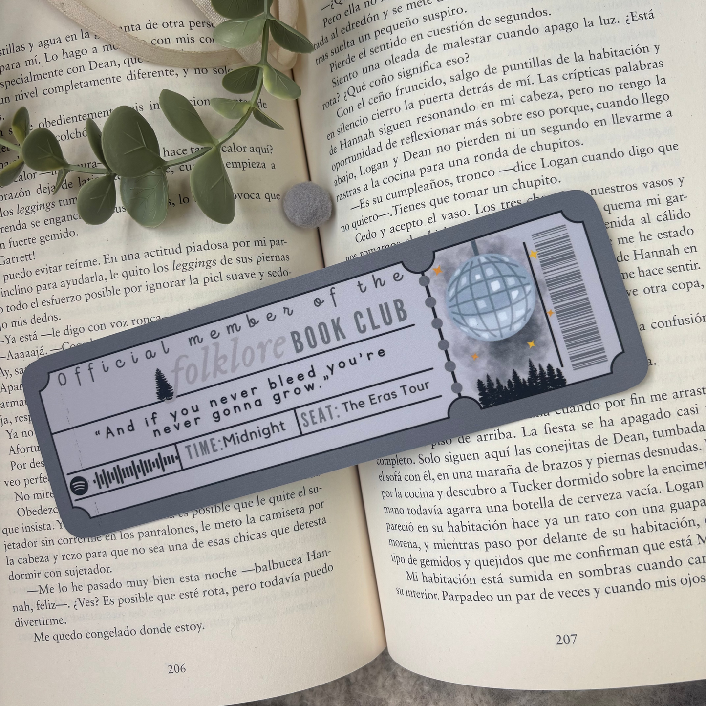 Marcapáginas con forma de ticket Eras Taylor Swift.