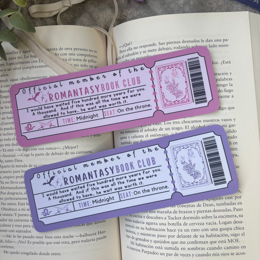 Marcapáginas con forma de ticket Romantasy.
