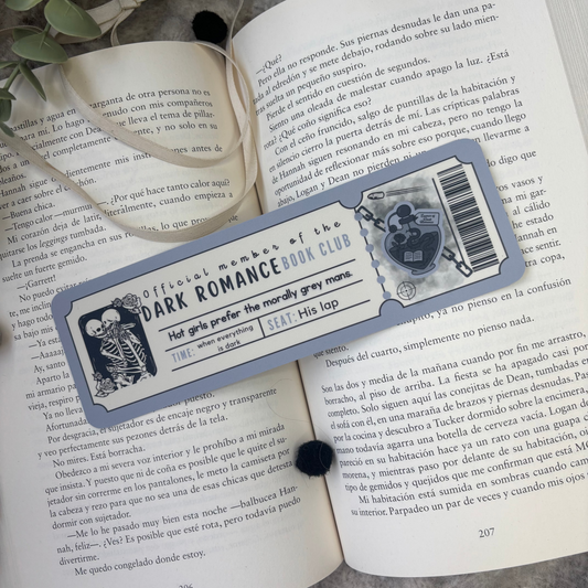 Marcapáginas con forma de ticket Dark Romance