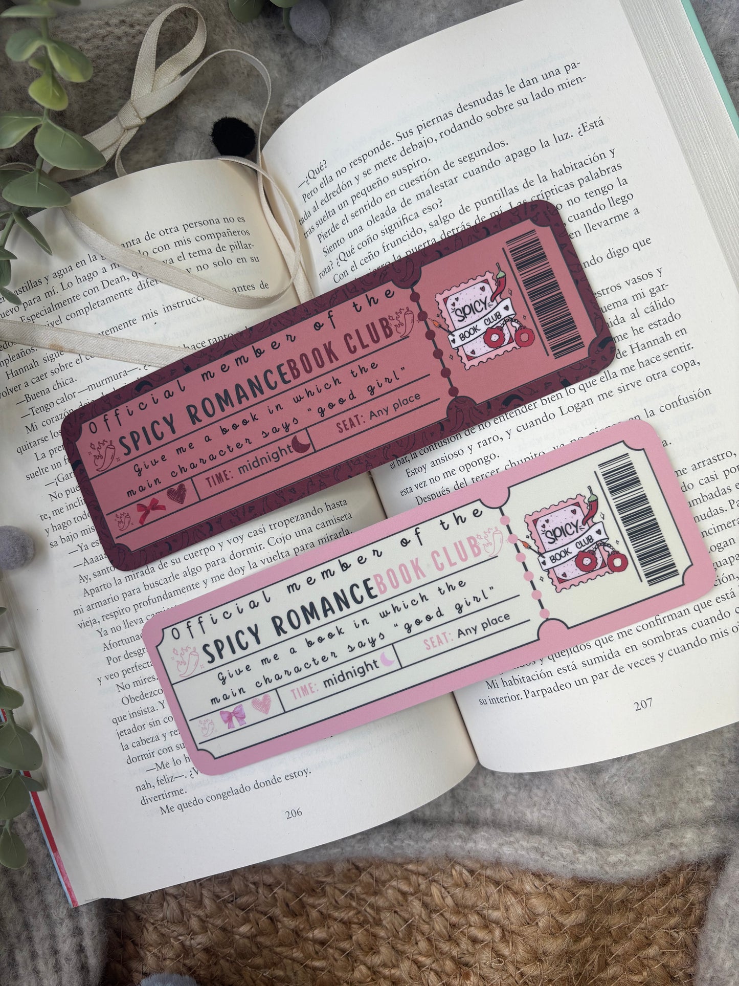 Marcapáginas con forma de ticket Spicy Romance