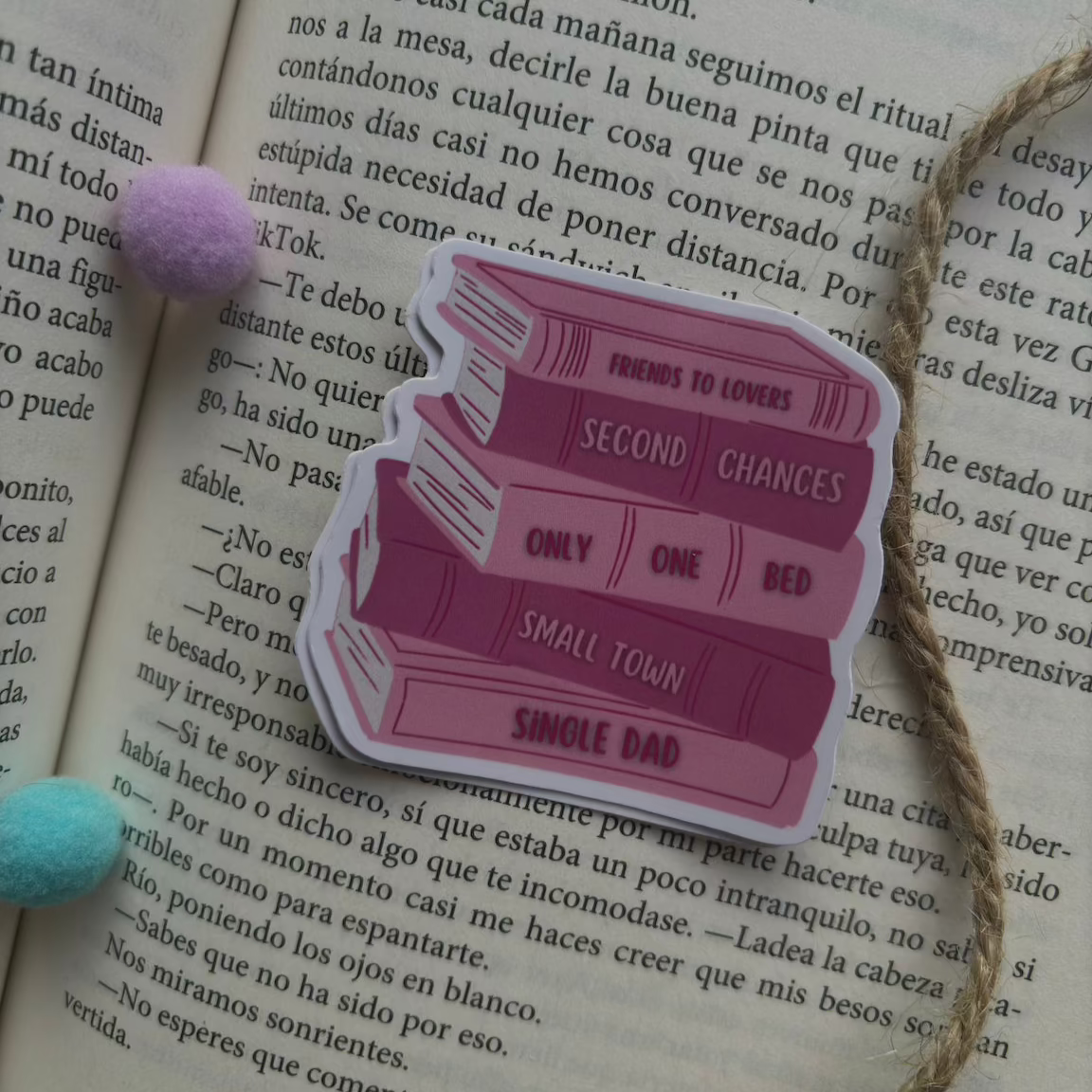 Pegatinas pila de libros con tropes literarios