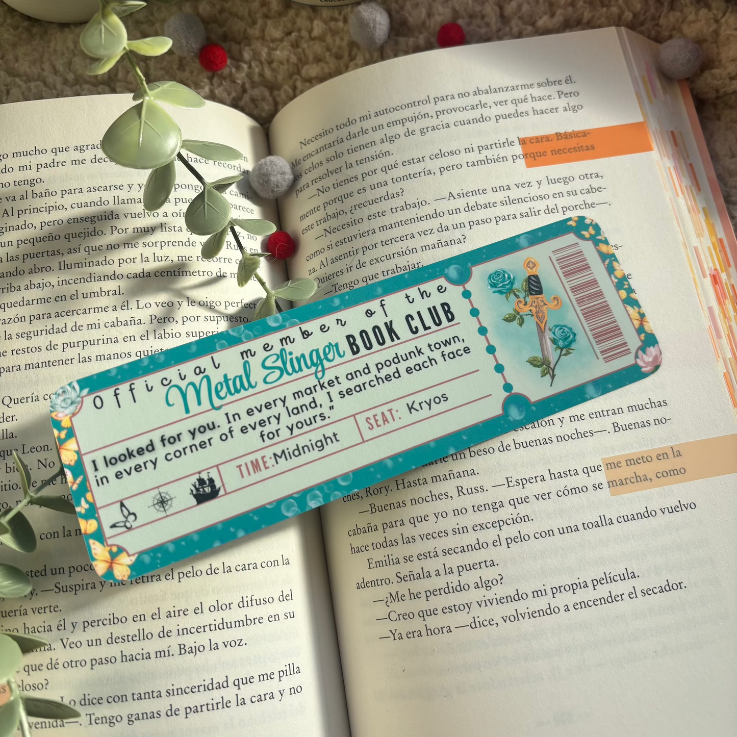 Marcapáginas con forma de ticket Metal Slinger, de Rachel Schneider.