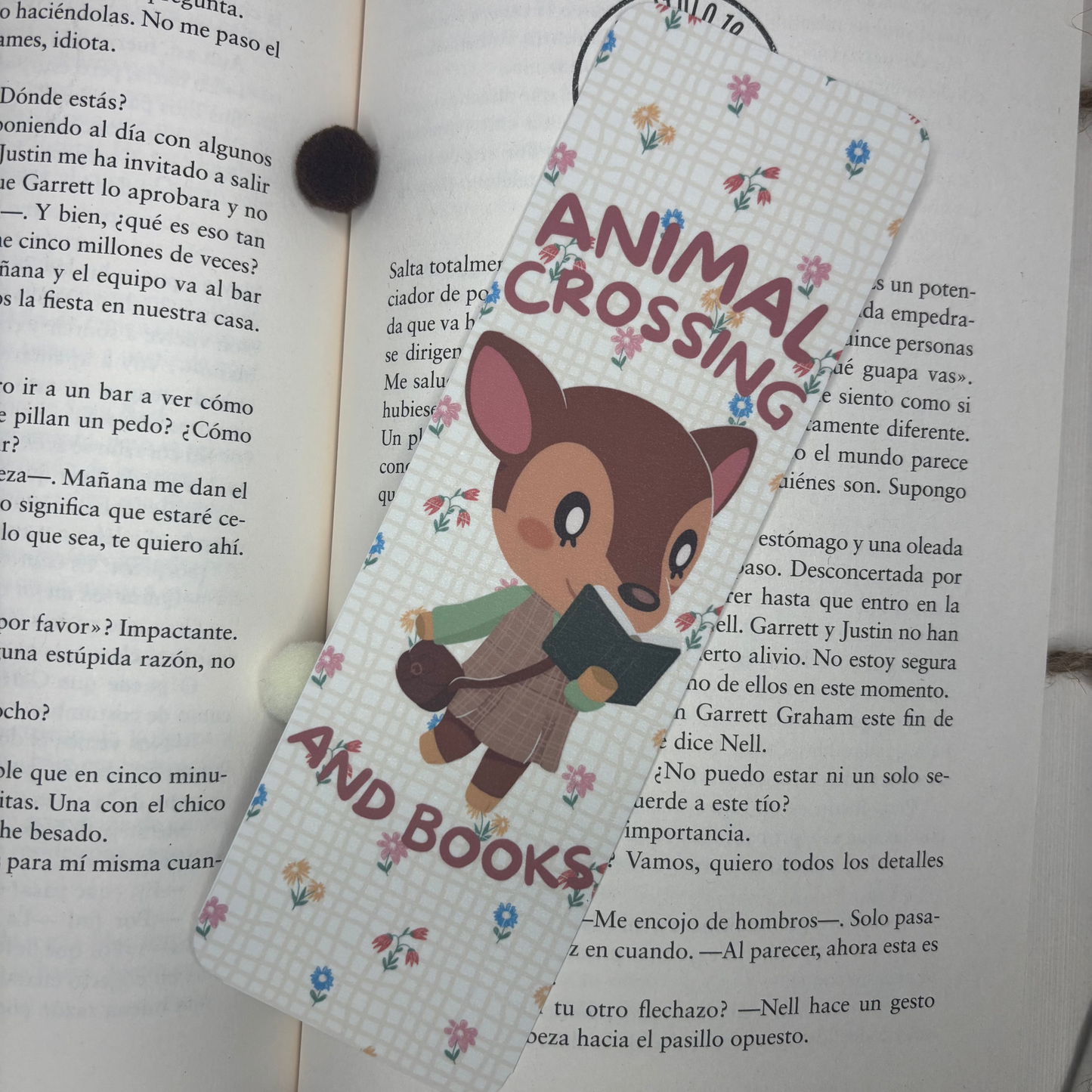 Marca páginas tradicional Animal Crossing and Books