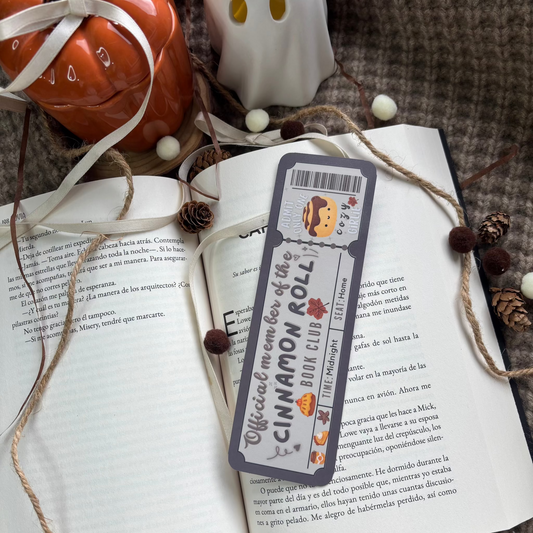 Ticket 'cinnamon roll bookclub'