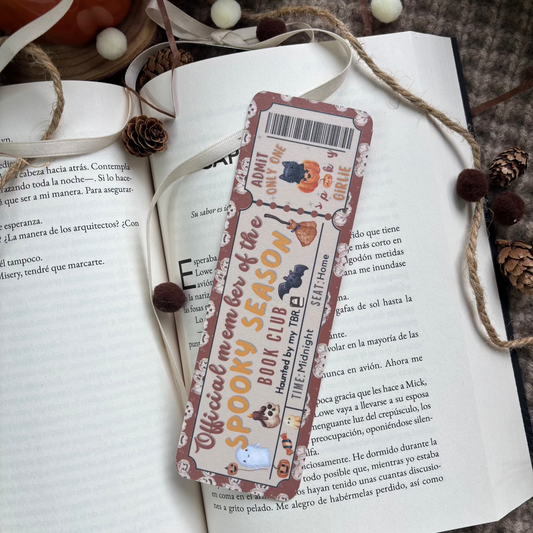 Ticket 'spooky season book club'